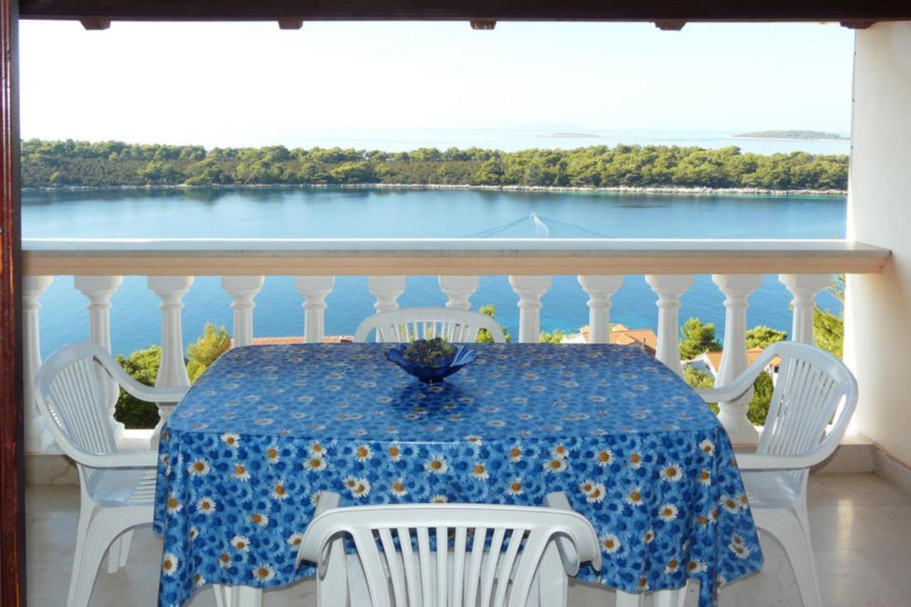A2 - Near With Terrace And The Sea View Apartment